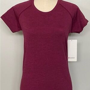 Lululemon Short Sleeve Athletic Top Berry Magenta Size S/M without TAGS